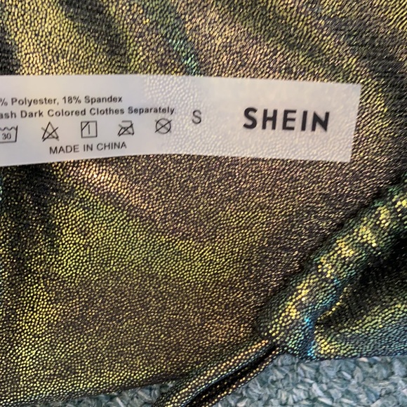 Beautiful Shein metallic green bikini. Never worn - Picture 2 of 5